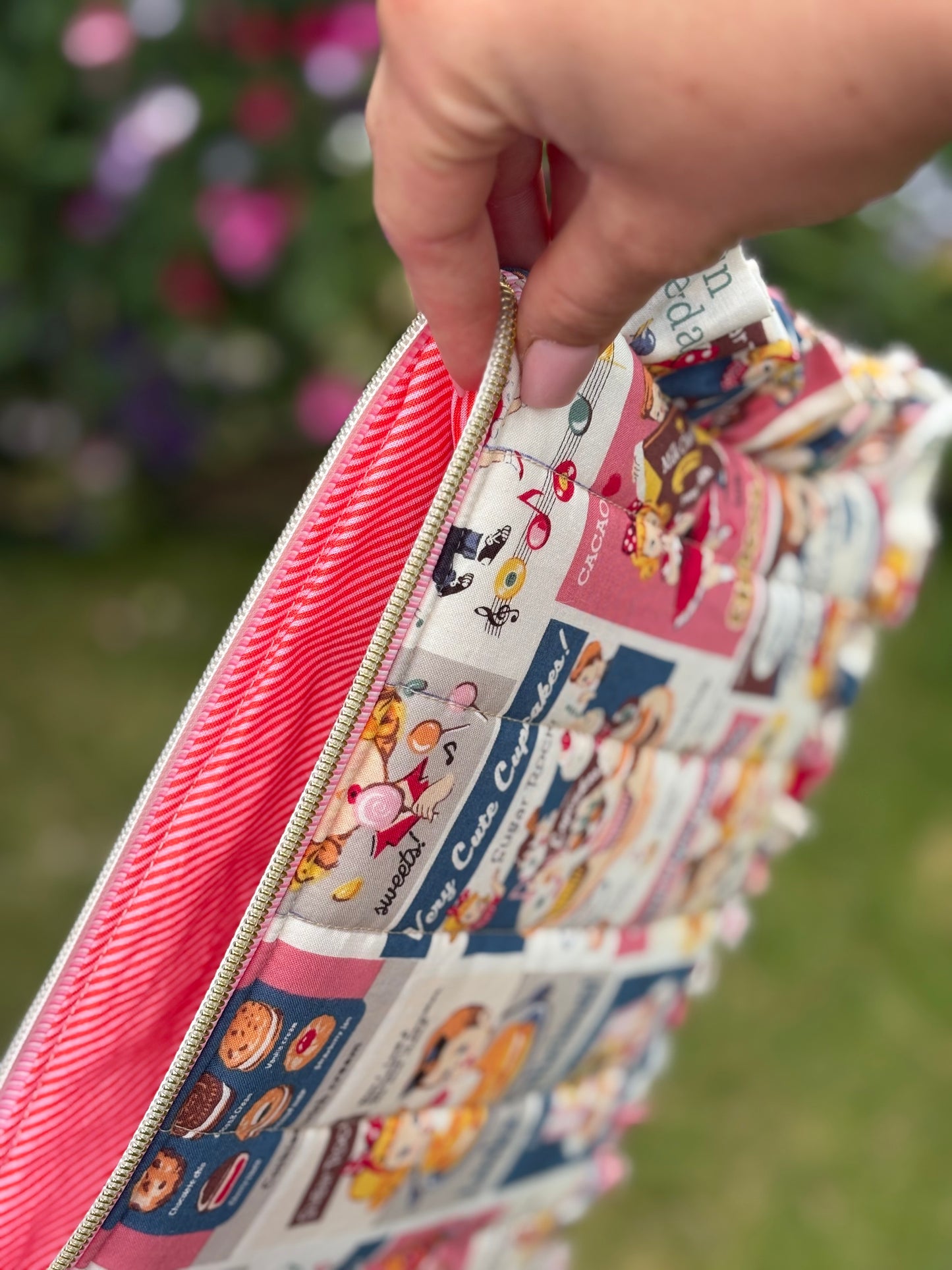11” Frilly: Vintage Sweet Treat