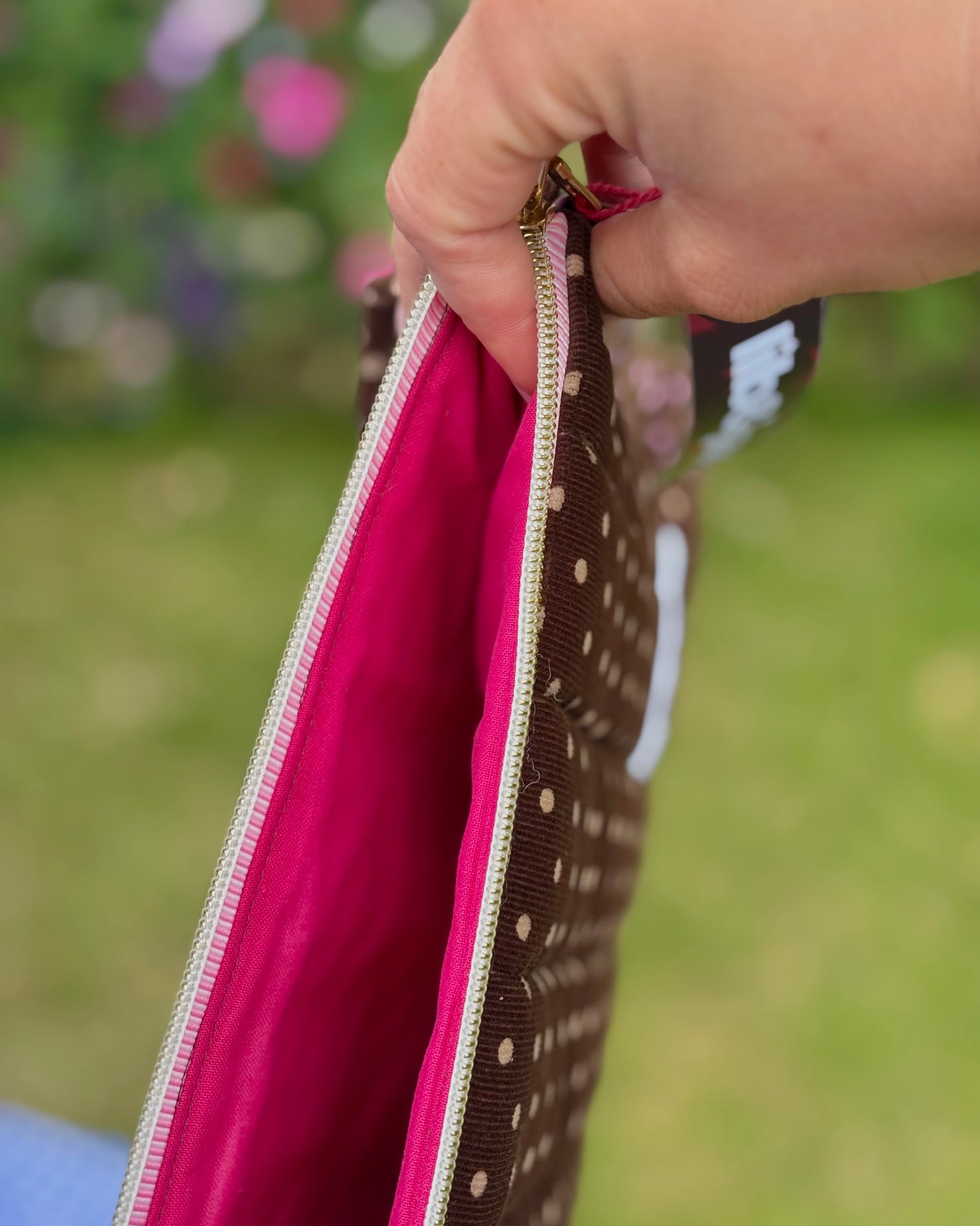 13” Frilly: Brown & Pink Polka